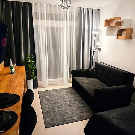 Axiom - Zenith Xv - Netflix, Hbo, Champagne *