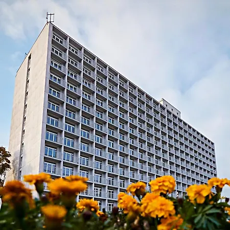 Axiom - Zenith Xv - Netflix, Hbo, Champagne