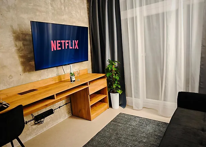 Axiom - Zenith Xv - Netflix, Hbo, Champagne Apartamento Košice